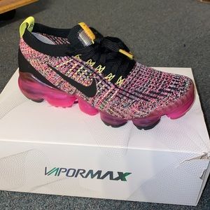 Women’s Air Vapor Max Flyknit 3